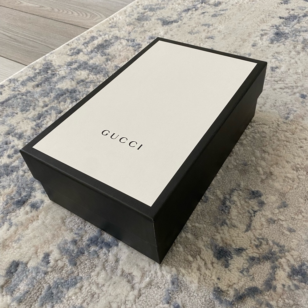 Gucci box
